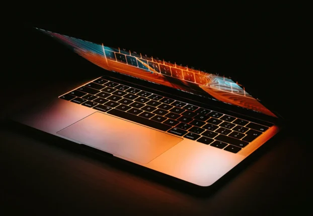 Новые MacBook Ultra и MacBook Pro: чего ждать этой осенью