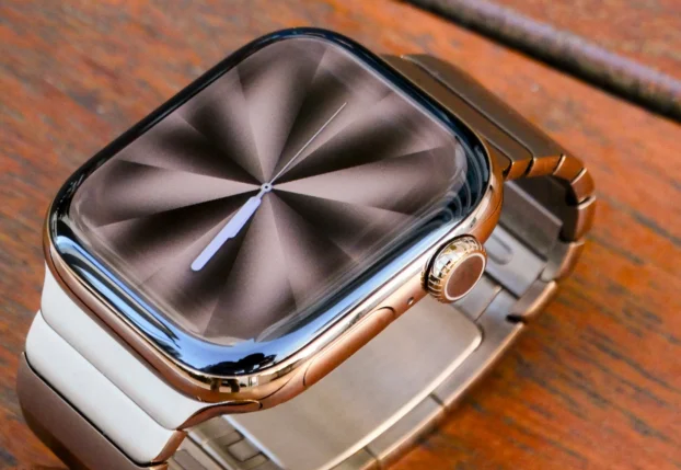 Как Apple Watch изменилась за 12 лет: обзор Series 11