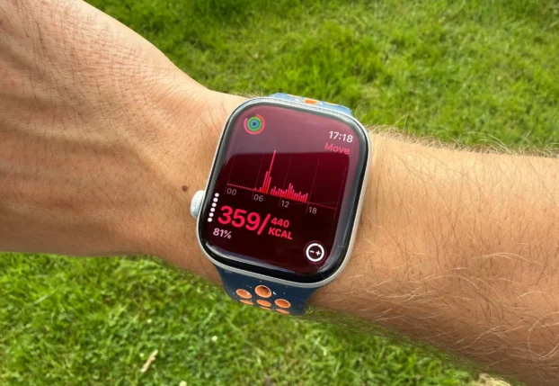 Обзор Apple Watch Series 12: что нового в часах