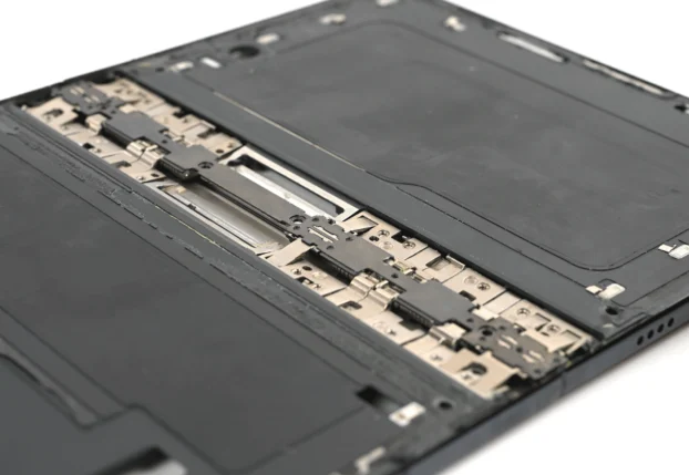 Как легко отремонтировать iPhone Duo: советы от iFixit