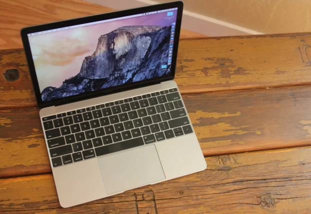 Microsoft очень хочет получить мой Macbook – я еще раздумываю.